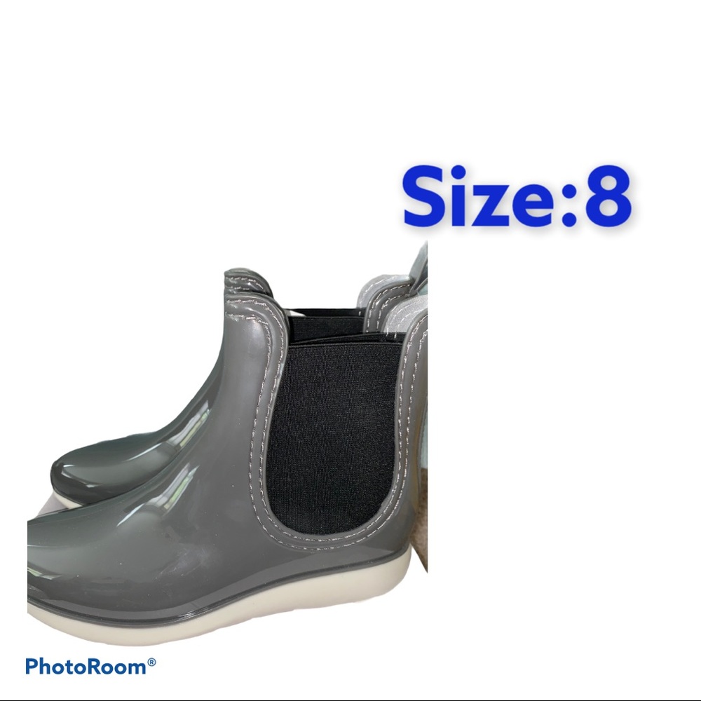 Rain boots for women